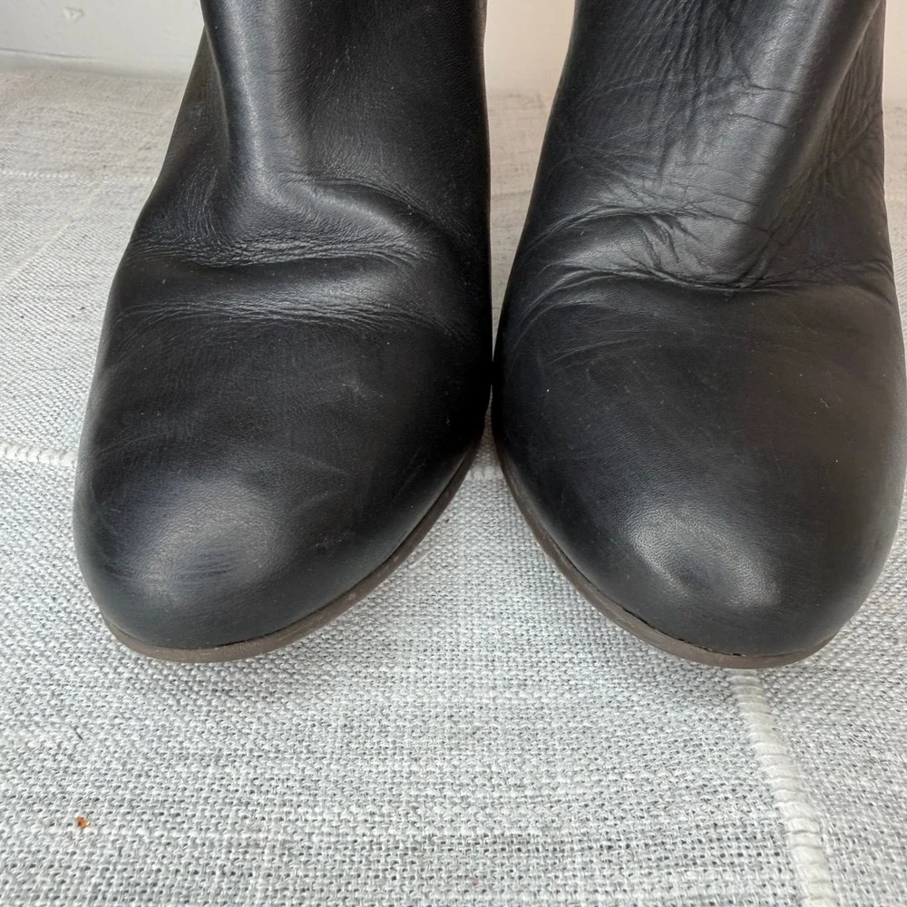 Tory Burch Bristol Black Leather Zip Ankle Boots High Heels Gold Logo 7.5 Bootie